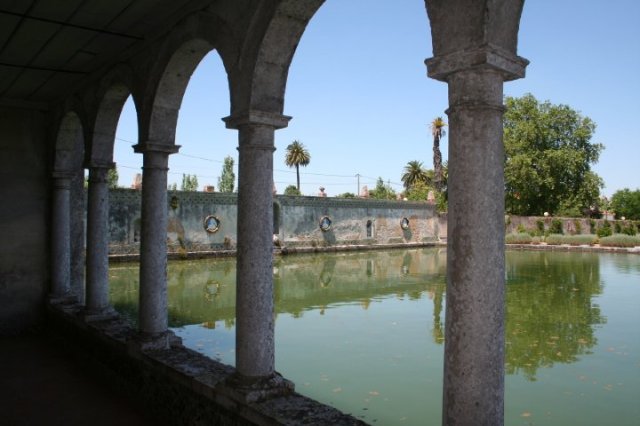 Quinta da Bacalhoa - the Water tank