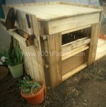 pallet compost bin
