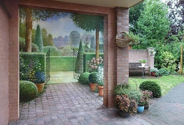 The ultimate in painted walls- extend your garden with a 'Tromp l'oeil'!